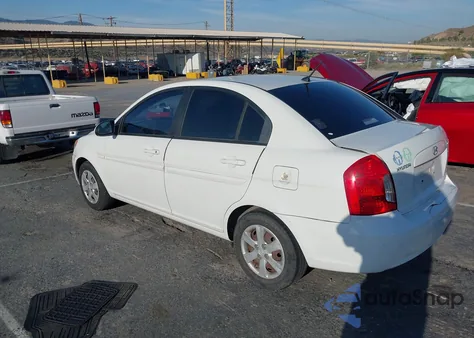 2008 Hyundai Accent Gls z USA, uszkodzony, nr VIN KMHCN46C98U210619